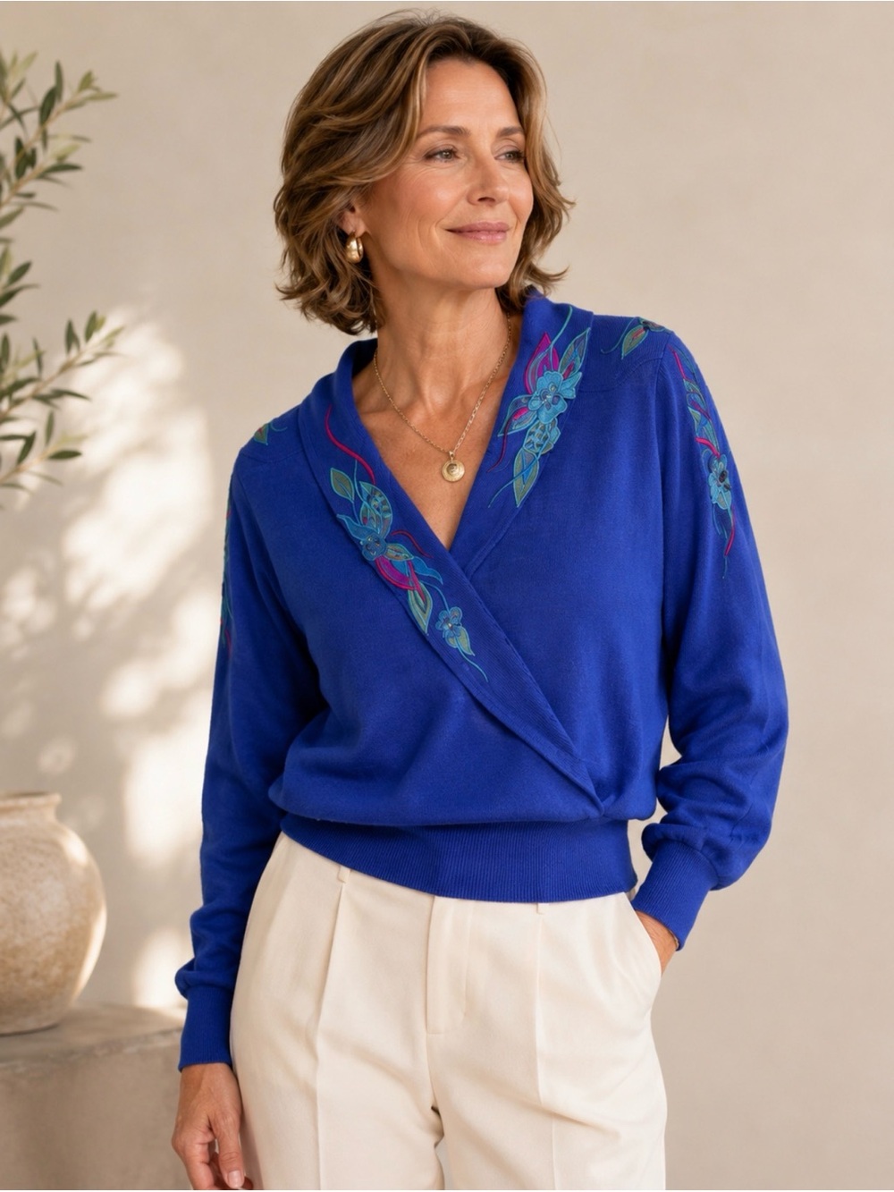 Vintage Marc D’Alcy Embroidered Blue Sweater Medium Art To Wear Floral Top